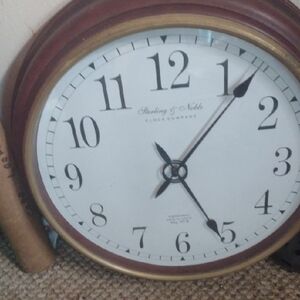 18" Round Brown with Gold Trim Wall Clock